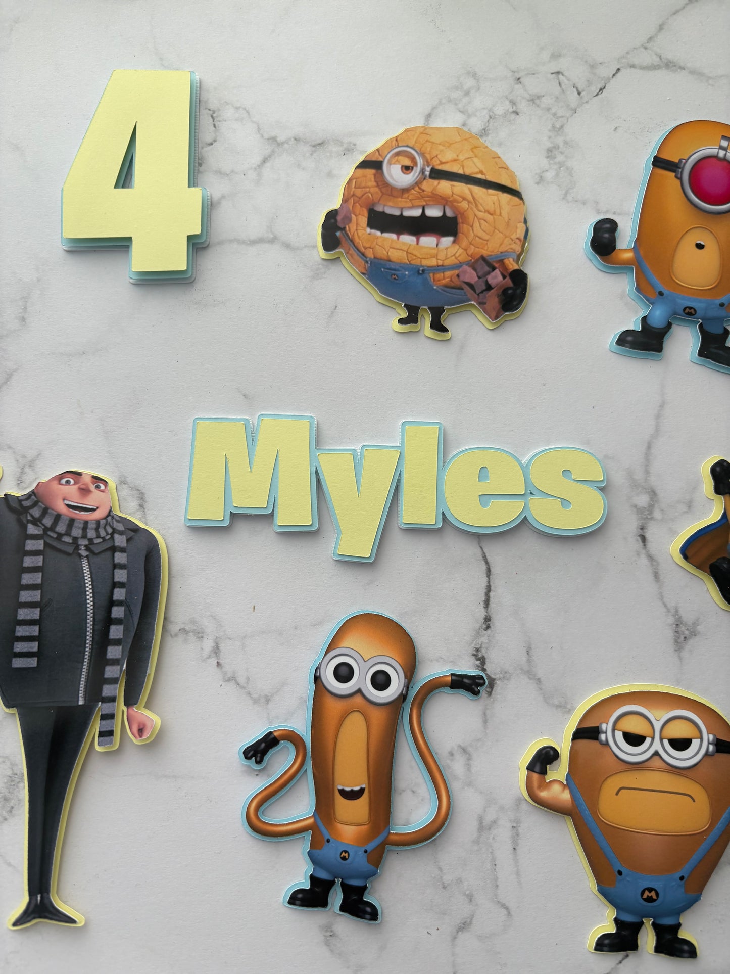 Personalised Despicable Me Cake Topper, Minion Cake Topper, Minion Cake Cake Charms