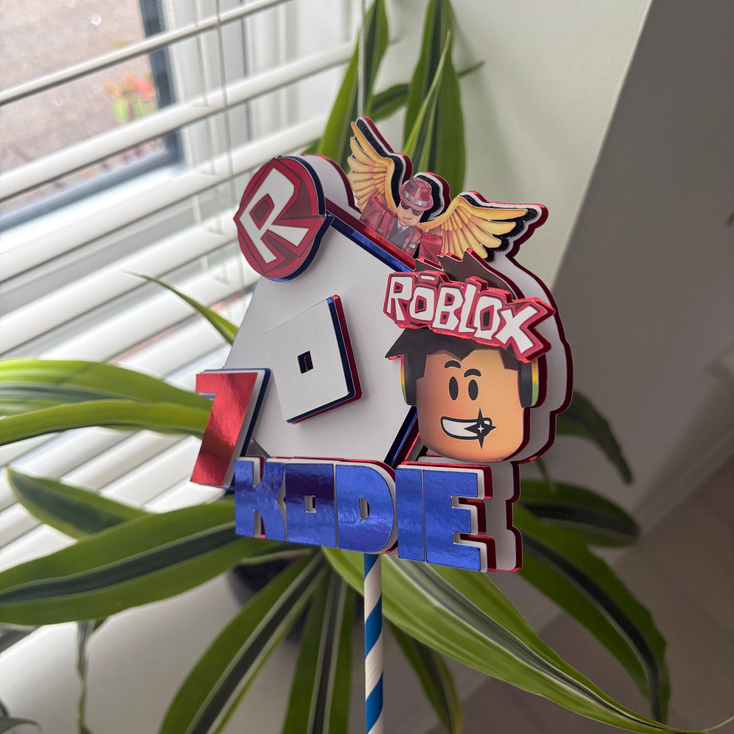 Roblox Cake Topper | Personalised Gamer Birthday Decoration | Custom Name & Age Cake Topper