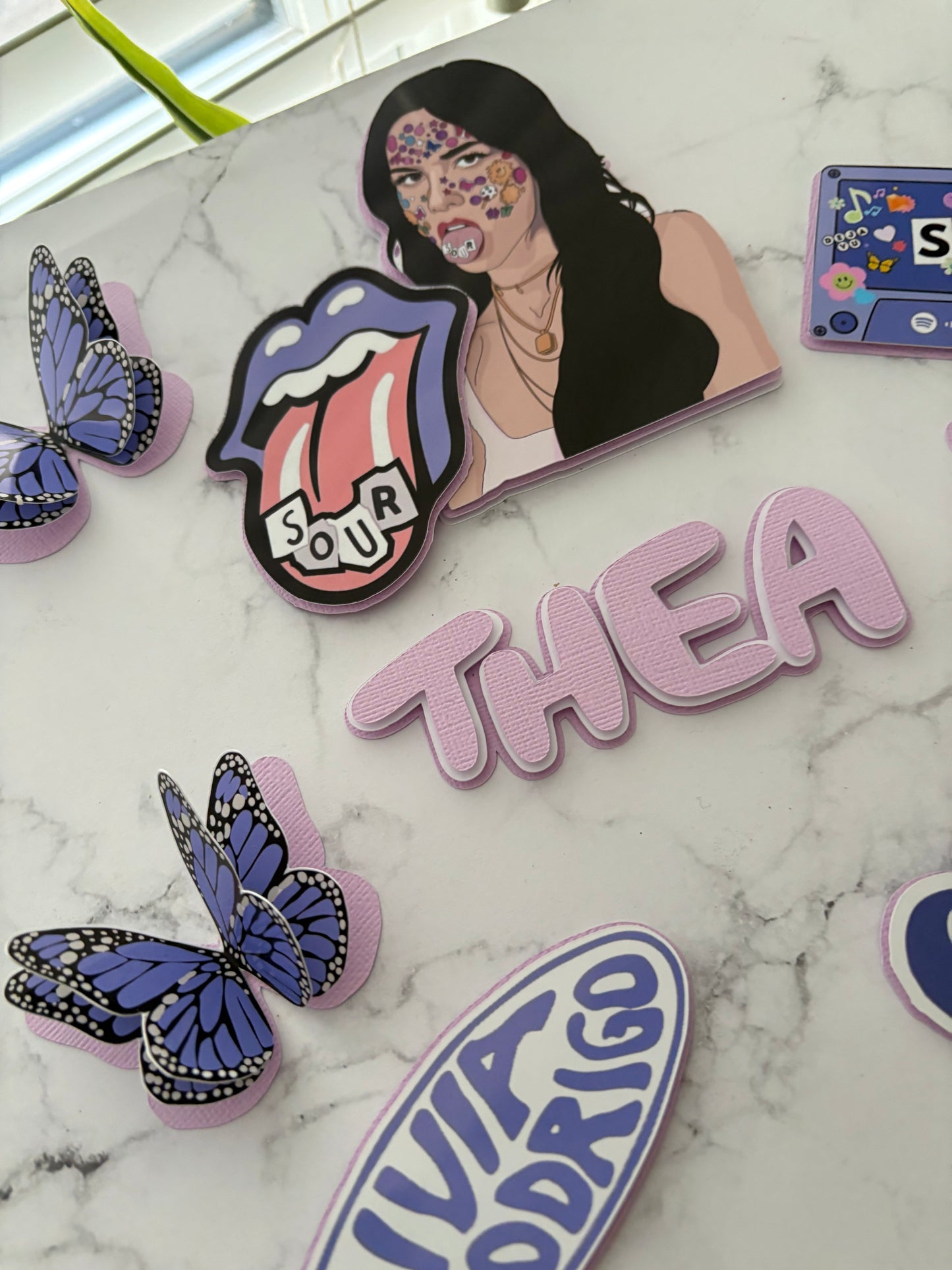 Olivia Rodrigo Cake Topper, Personalised Olivia Rodrigo Cake Decorations, Cake Toppers