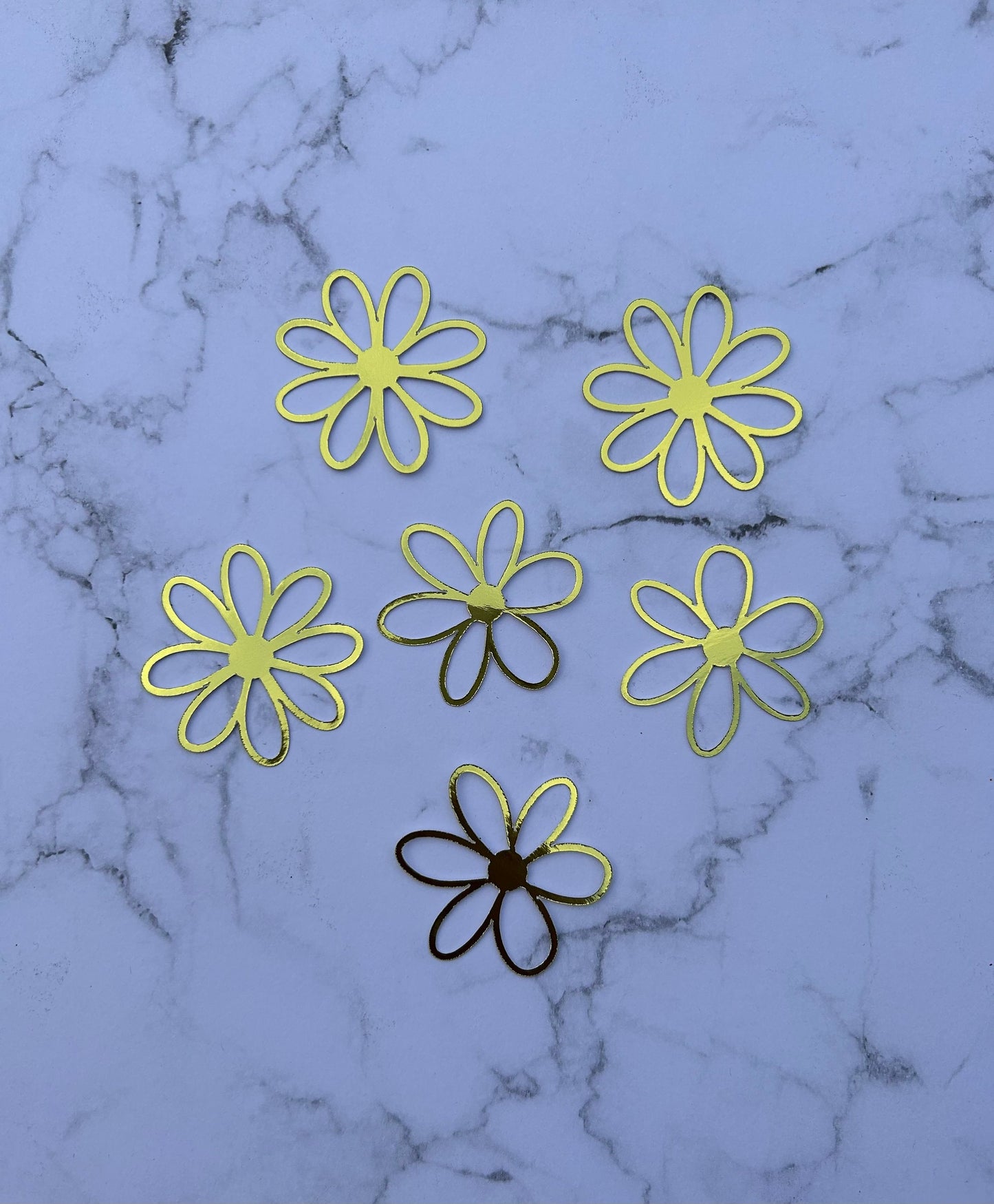 Daisies Cake Charms