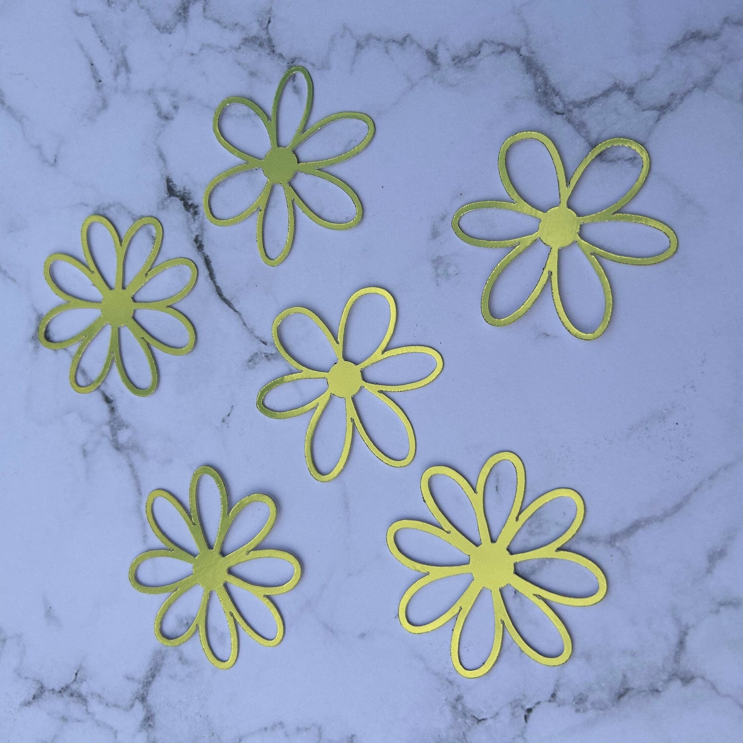 Daisies Cake Charms