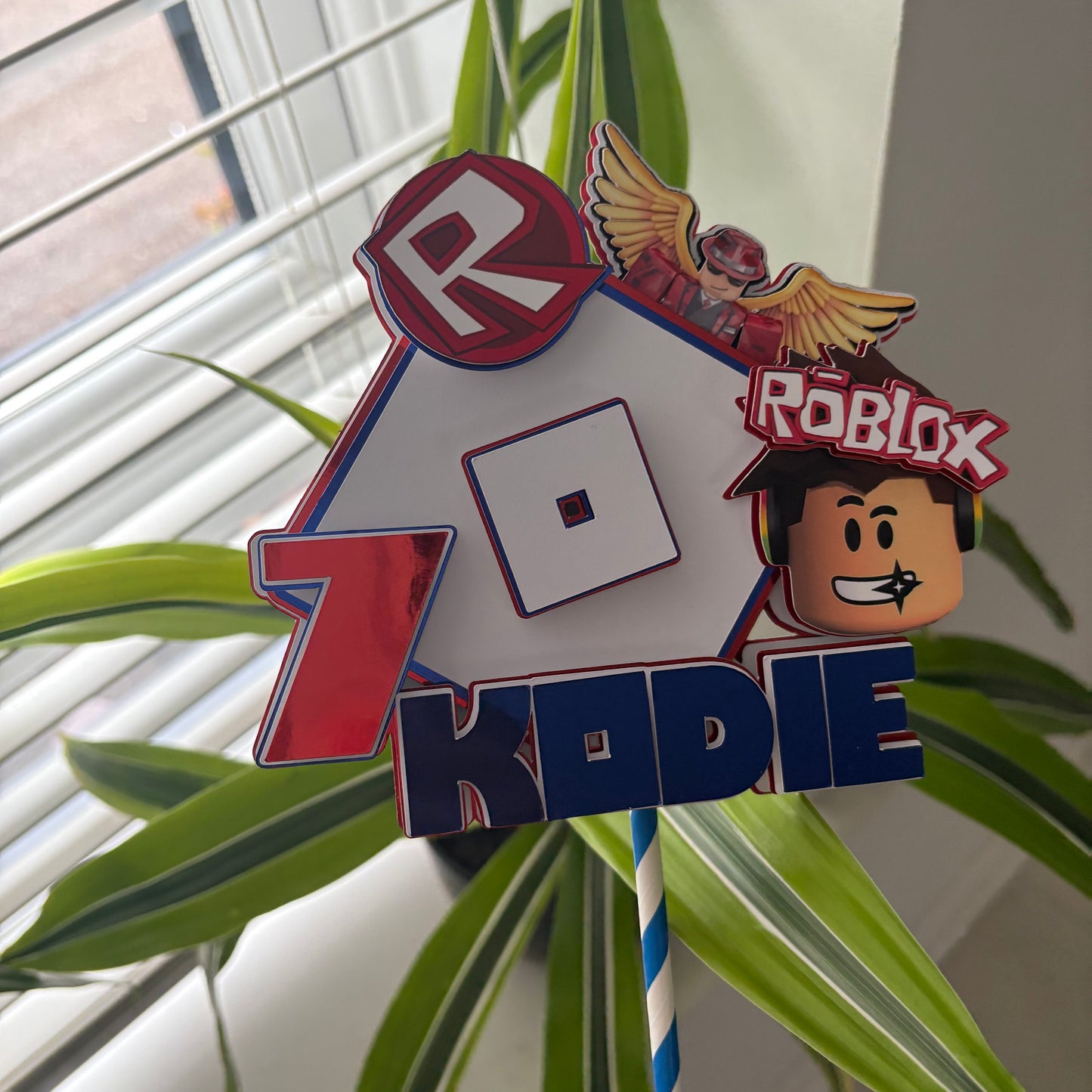 Roblox Cake Topper | Personalised Gamer Birthday Decoration | Custom Name & Age Cake Topper