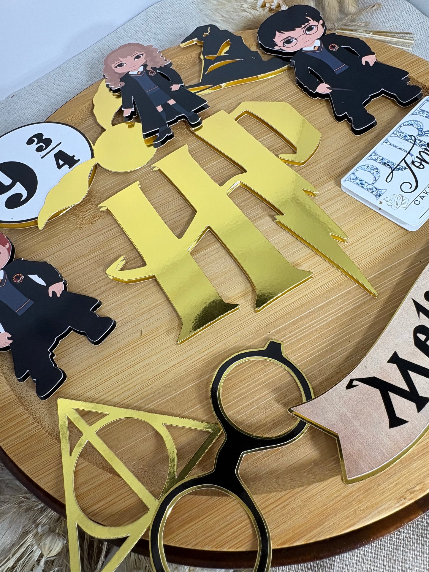 Personalised HP Wizard Cake Topper with Name & Age – Magical Birthday Cake Decoration