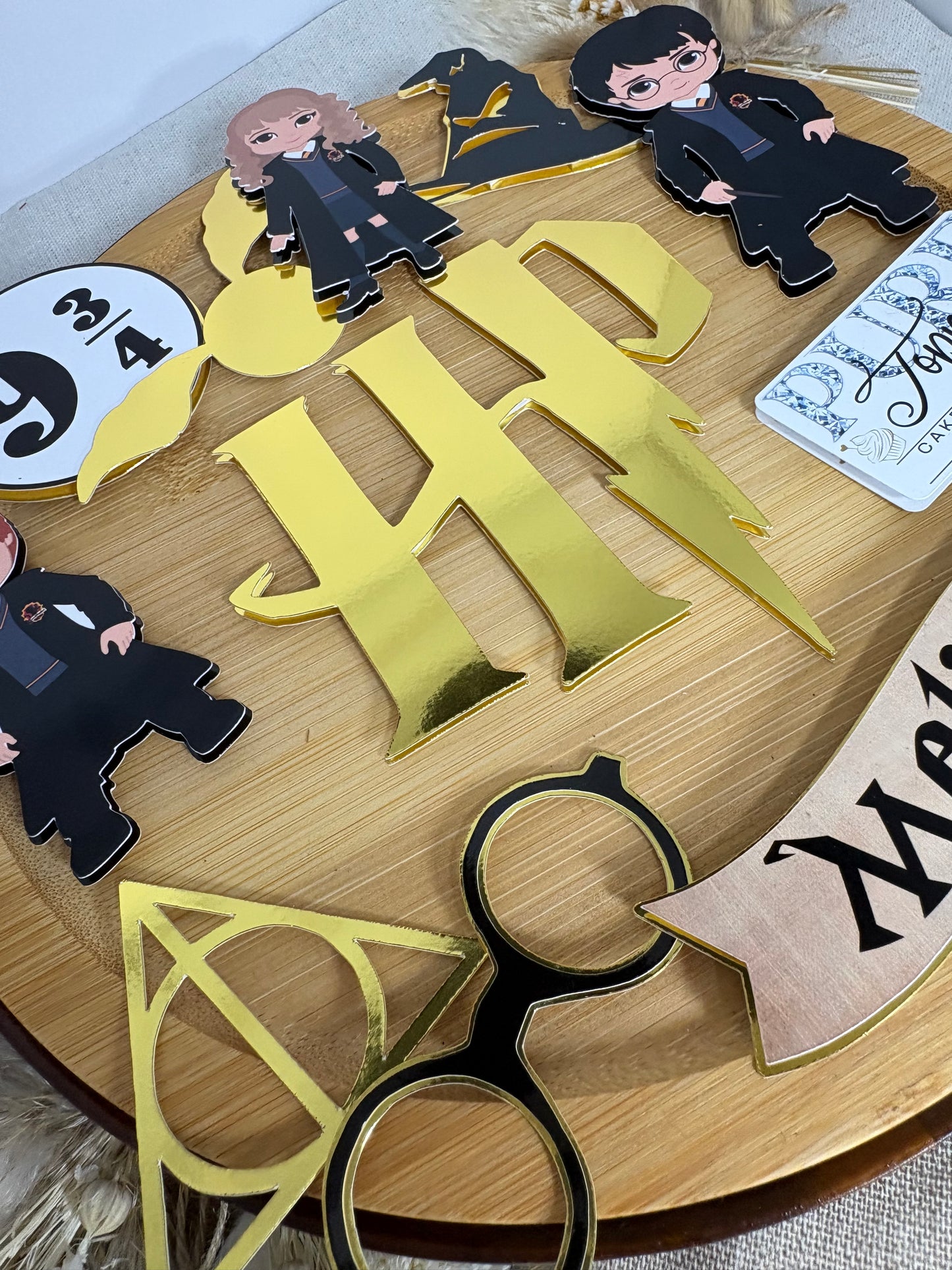 Personalised HP Wizard Cake Topper with Name & Age – Magical Birthday Cake Decoration