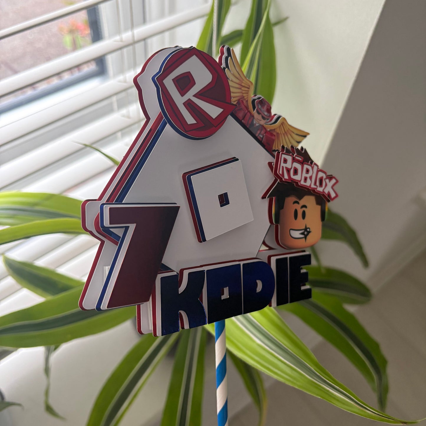 Roblox Cake Topper | Personalised Gamer Birthday Decoration | Custom Name & Age Cake Topper