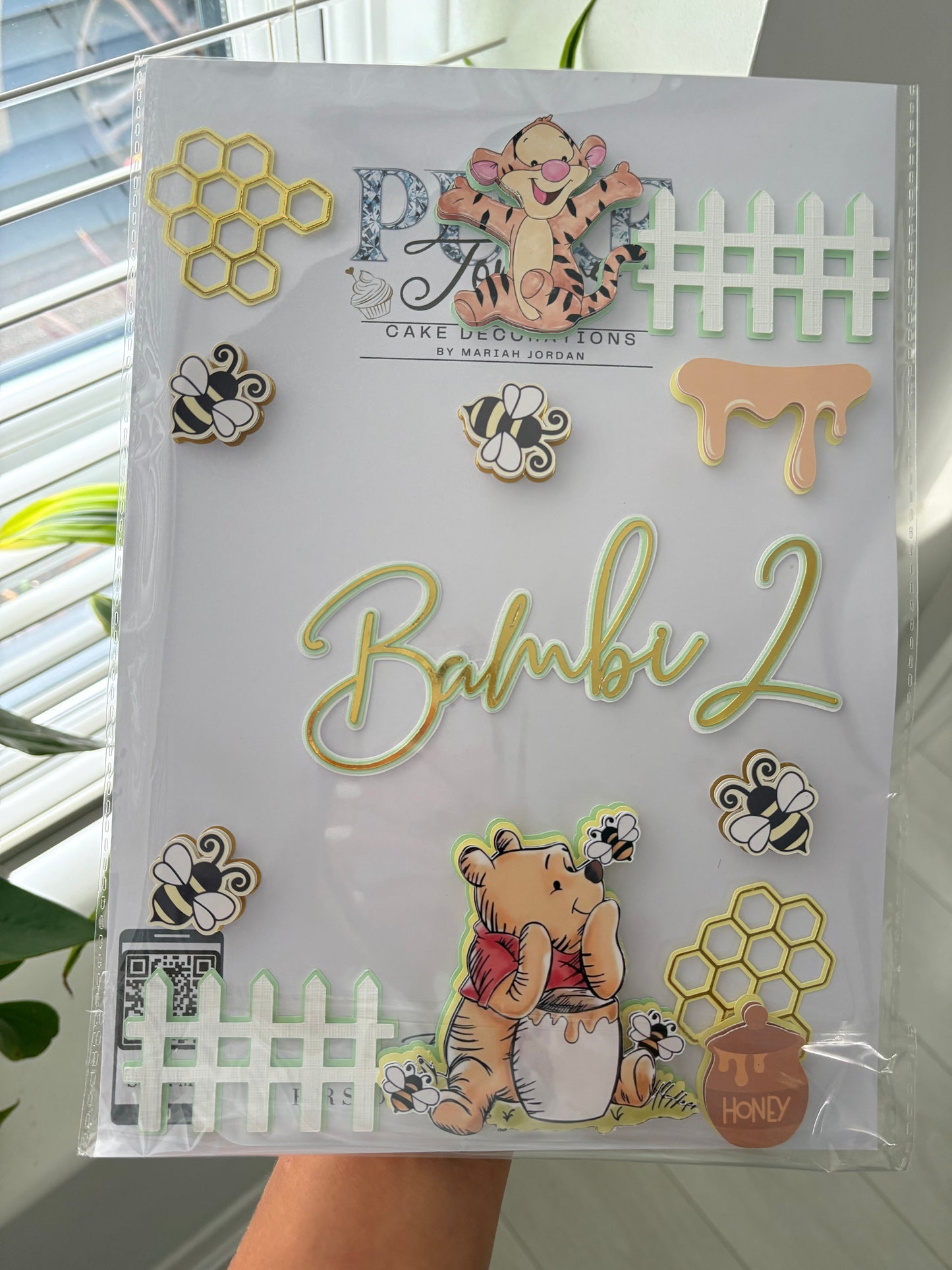 Winnie the Pooh Birthday Cake Topper - Personalised Name & Age for Kids’ Birthdays