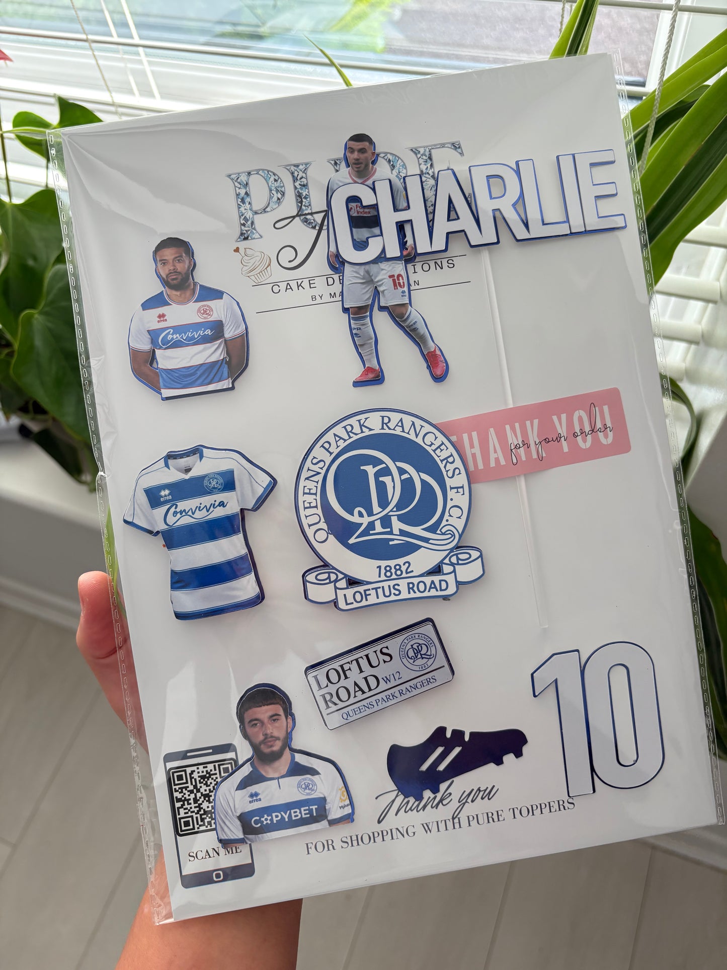 Queens Park Rangers Cake Topper – Personalised QPR Football Badge Cake Decoration, Custom Football Birthday Topper