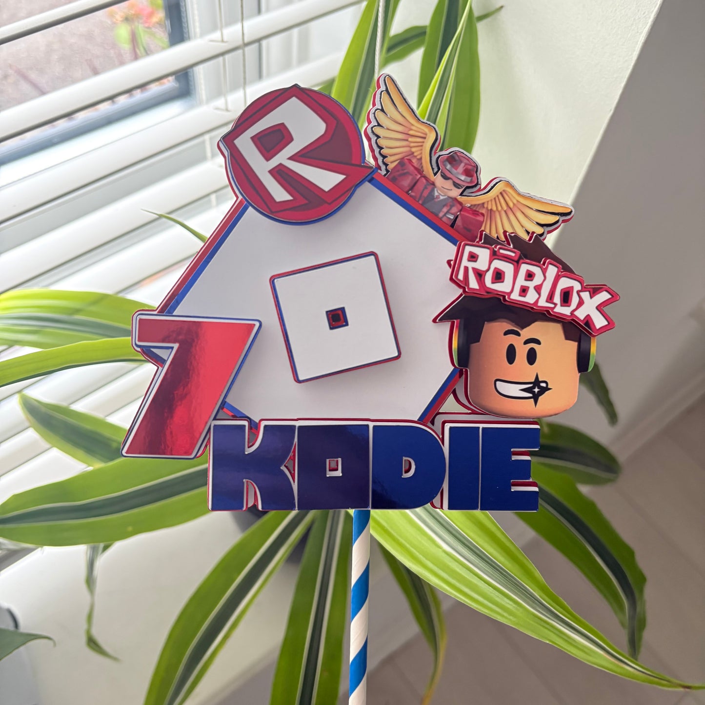 Roblox Cake Topper | Personalised Gamer Birthday Decoration | Custom Name & Age Cake Topper