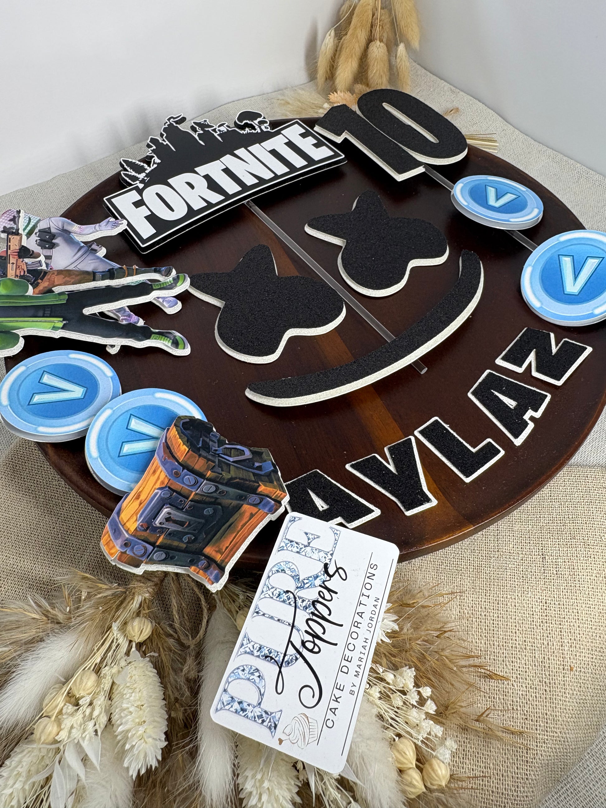 Personalised Fortnite birthday cake decorations and character toppers